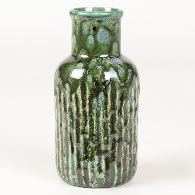 EL-205 Jade Pebble over EL-122 Malachite