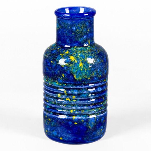 CG-979 Meadow over EL-134 Mirror Blue