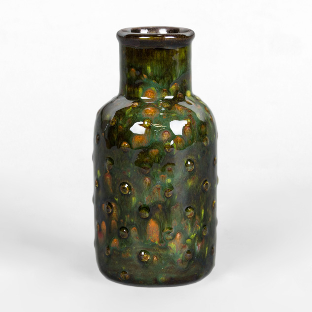 CG-969 Floral Fantasy over EL-137 Black Adventurine