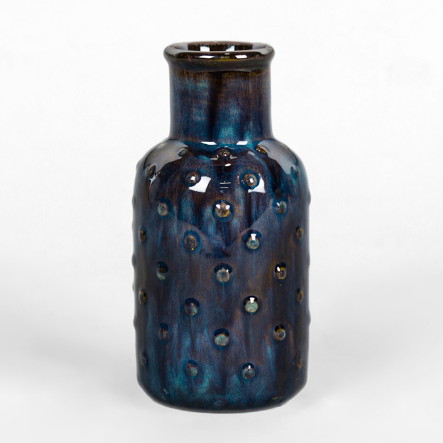 EL-101 Oyster Shell over EL-137 Black Adventurine