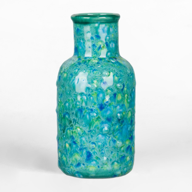 CG-1001 Gogh Iris over EL-159 Emerald Green