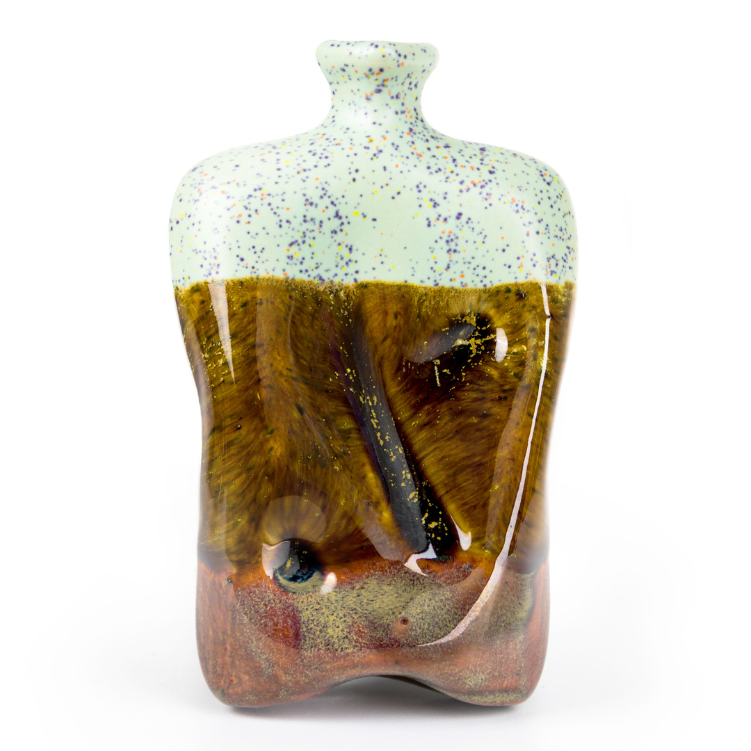 SW-221 Mint Speck over SW-112 Tiger’s Eye