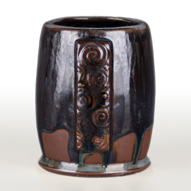 SW-223 Milk Glass over SW-220 Black Timber on EG-003 Brick Red Engobe