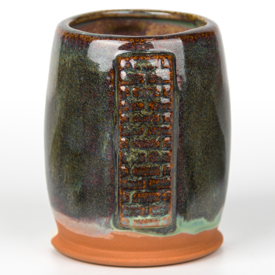 SW-178 Fool’s Gold over SW-228 Beetlewing on EG-007 Terracotta Engobe