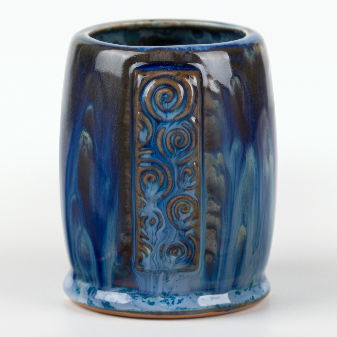SW-105 Frost Blue over SW-227 Tidal Wave on EG-007 Terracotta Engobe