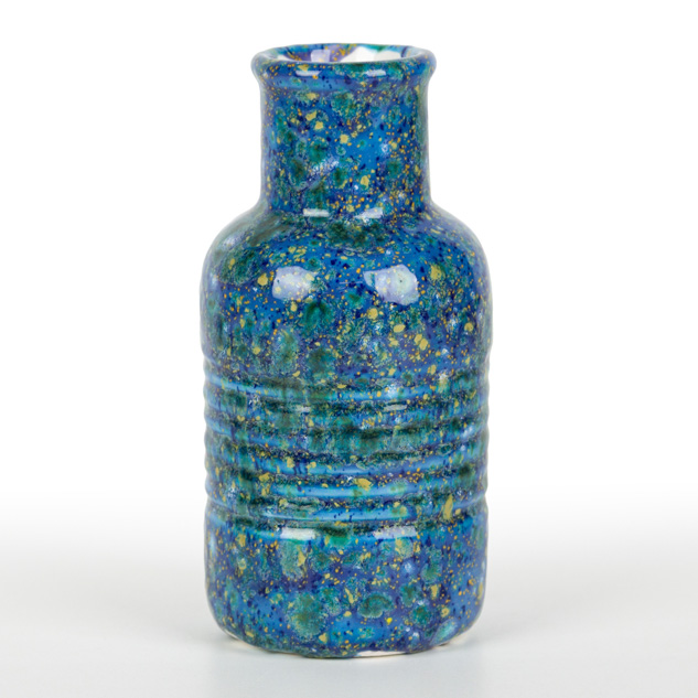 CG-1010 Periwinkle Sky over CG-718 Blue Caprice